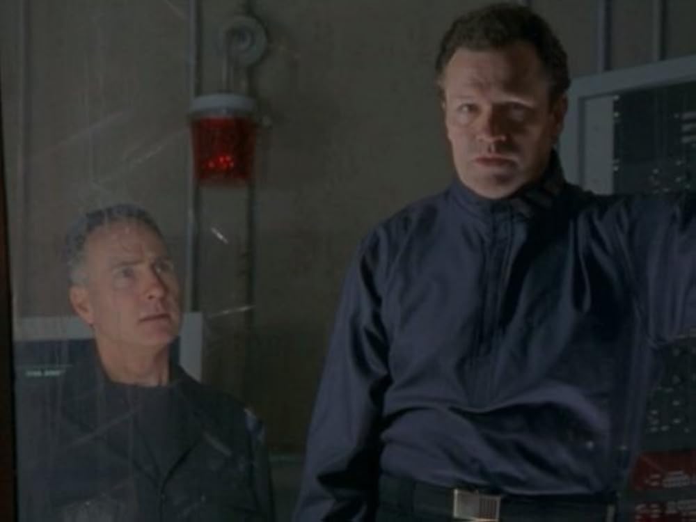 Больница в сериале доктор хаус. Доктор хаус сериал 2004–2012. Пациент номер 0. Пациент номер 0. Нулевой пациент сериал 2022 постер.