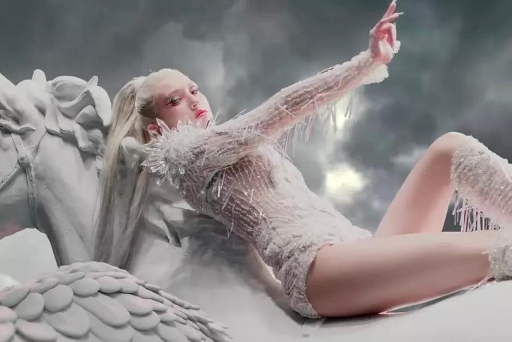 MV5BOTI0OGVhNTAtNzk4ZS00NjYxLW