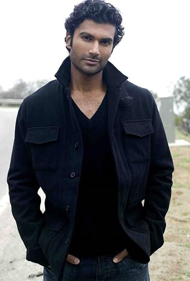 Primary photo for Sendhil Ramamurthy Primary photo for Sendhil Ramamurthy