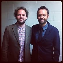 पोस्टर देखें