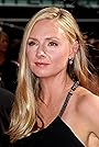 Hope Davis's primary photo Hope Davis's primary photo