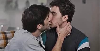 पोस्टर देखें