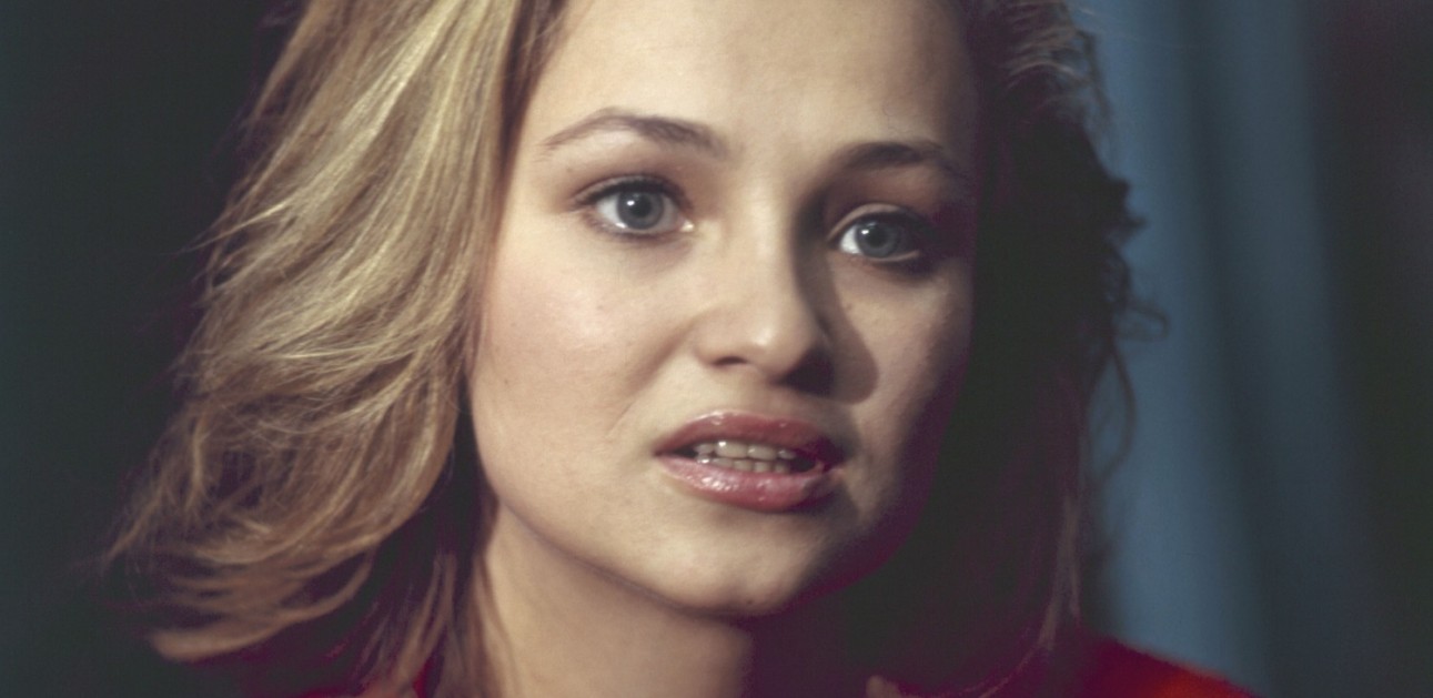 Rossiya talabalari shaxsiy jinsiy aloqada bolishadi Ular navbatma-navbat mushukchaga otirishadi