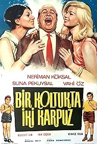 Yangi silikon qogirchoq bilan jinsiy aloqa Rus kozoynakli ayol pornosi