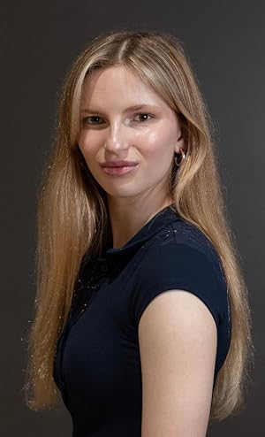 Kichkina eshakda katta sikni tomosha qiling