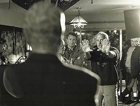 पोस्टर देखें