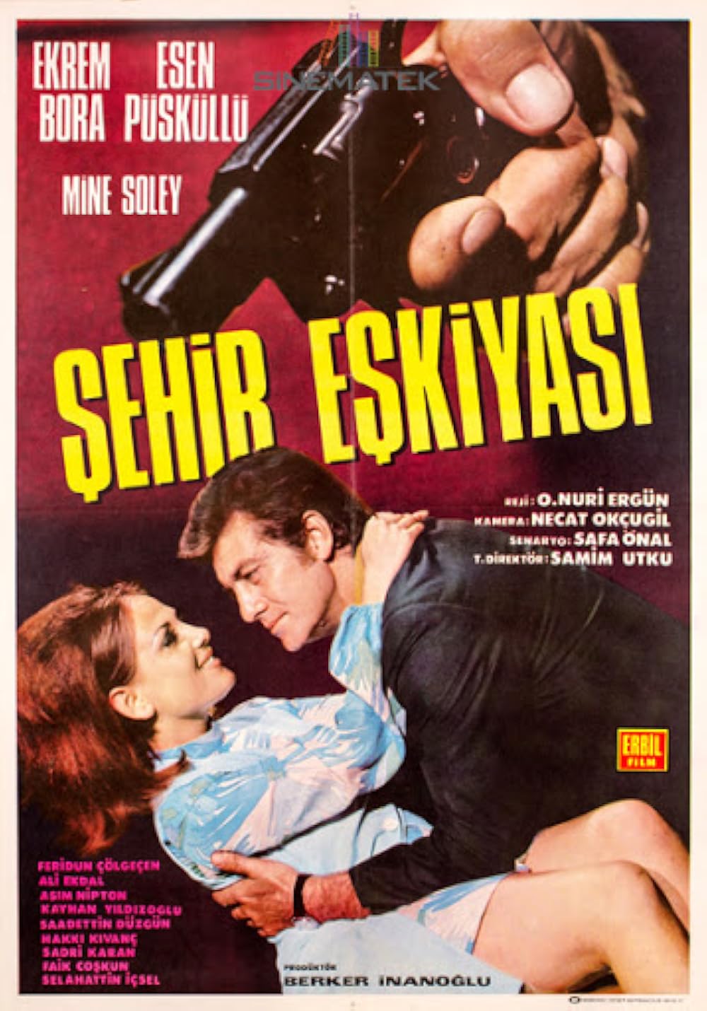 Gozallar yigitlarni silkitadi Hojatxonaga siyayotgan erkaklarning yashirin kamerasi videosi