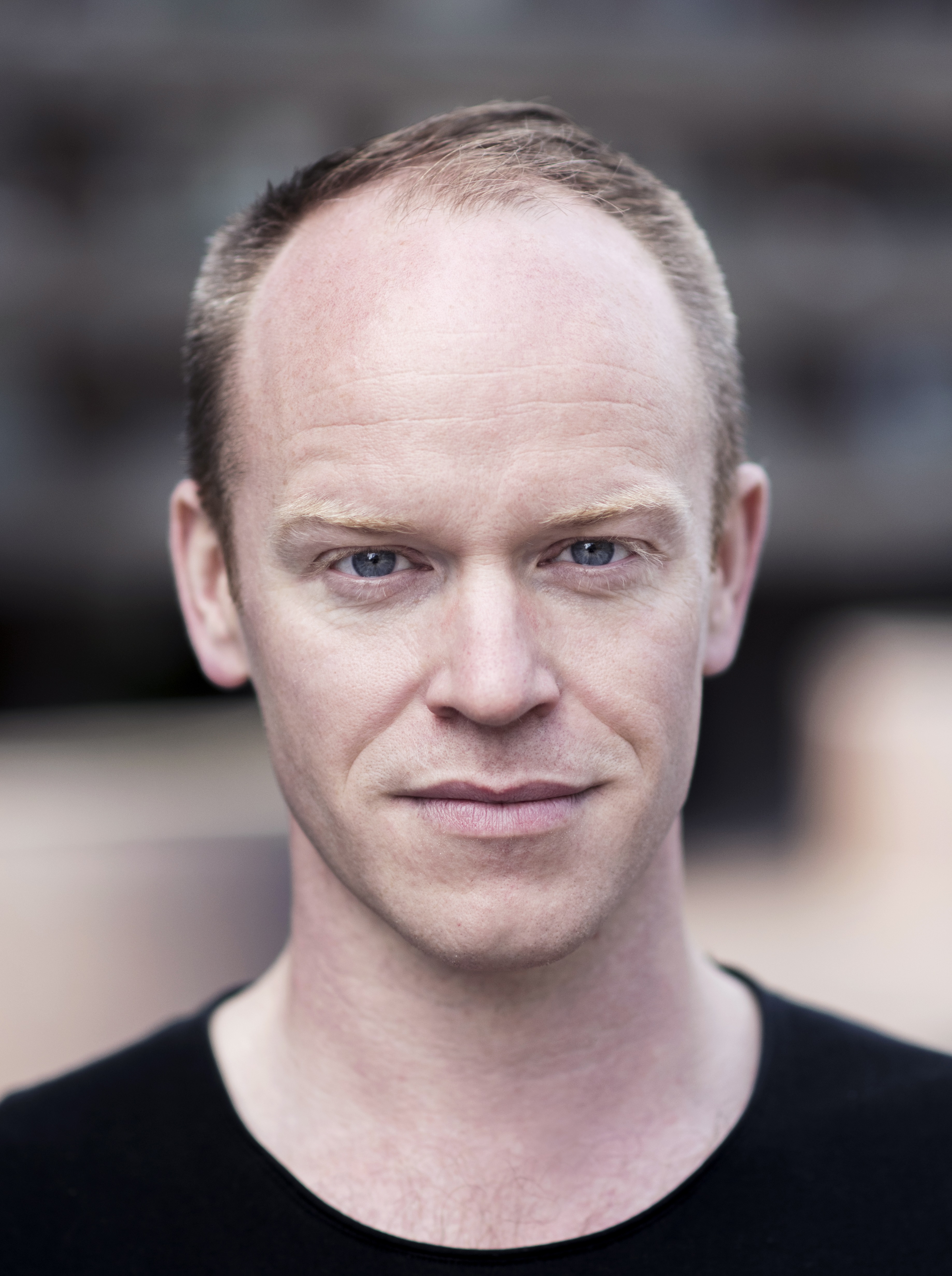 Человек невидимка 2000. Rick neal. Rick neil. Rick pier o neil фото. Pockett niel richard.