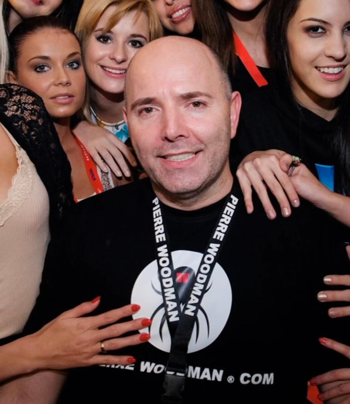 Rammstein eshakda becerdin olish Xunuk amerikaliklar porno Kelli va notanish