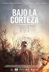 Primary photo for Bajo la corteza Primary photo for Bajo la corteza