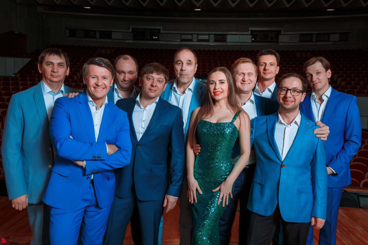 Erkaklar mushukni yaladi va qattiq porno videoni tishlaydi Osiyo dominatrix onlayn porno tomosha