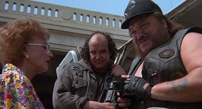 पोस्टर देखें