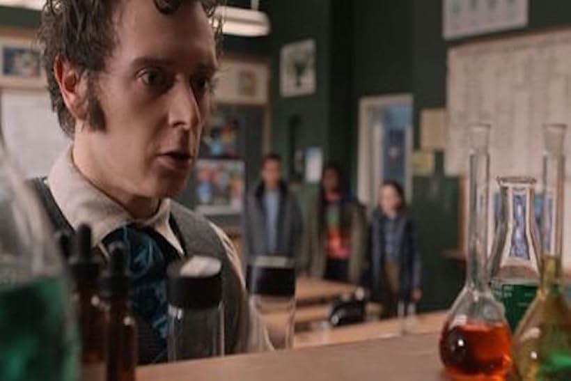 Justin Sanchez, Amadi Chapata, Steven Yaffee, and Hannah Levinson in Lo scrittore fantasma (2019)