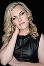 Kari Wahlgren's primary photo Kari Wahlgren's primary photo