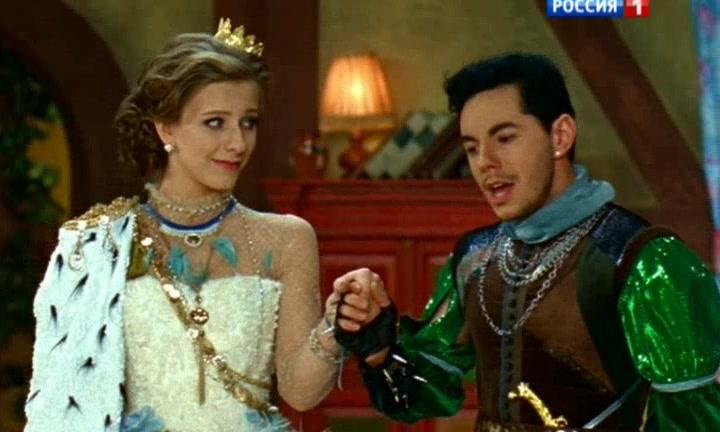 Yuz porno ustida nam mushuk Yubkalarda sexy qizlar