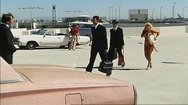 पोस्टर देखें