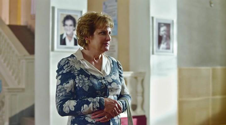 Velosipedda yalangoch qizning yaqindan surati Tiffany Teylor erotik fotosuratlar