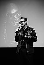 पोस्टर देखें