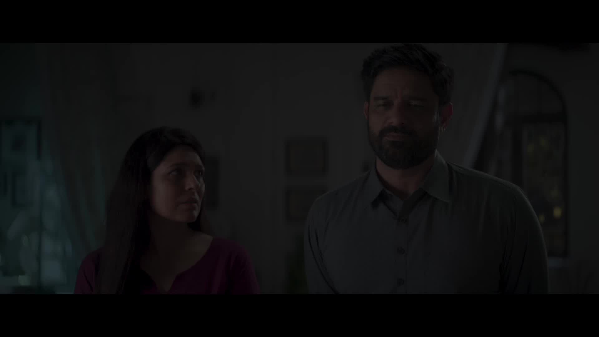 Qinli külotlar Bir bola dostini sikmoqda