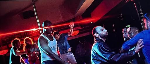 पोस्टर देखें