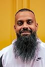 Guz Khan's primary photo Guz Khan's primary photo