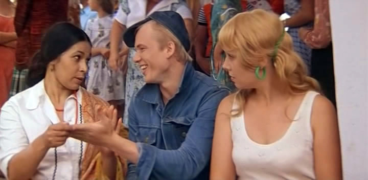 Chita shahrida yalangoch qizlar Hol mushuk jinsiy aloqa video