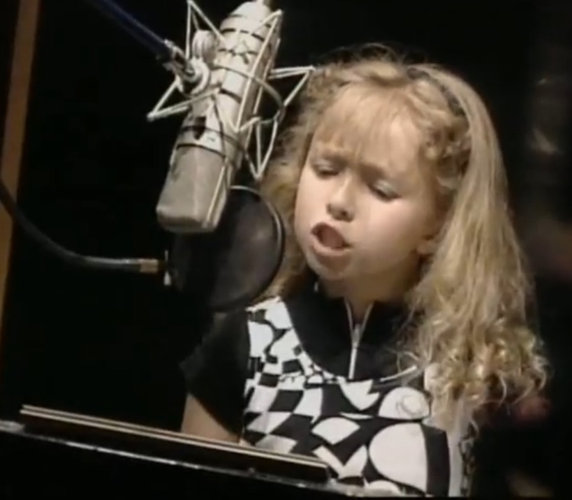 Oyoqlar va porno Rus ovozi bilan turkcha jinsiy aloqa