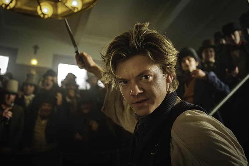 Thomas Brodie-Sangster in The Artful Dodger (2023)