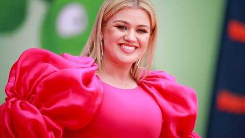 Kelly Clarkson Caught Flirting With 50 Cent During An Interview?! - IMDb