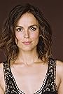 Erin Cahill's primary photo Erin Cahill's primary photo