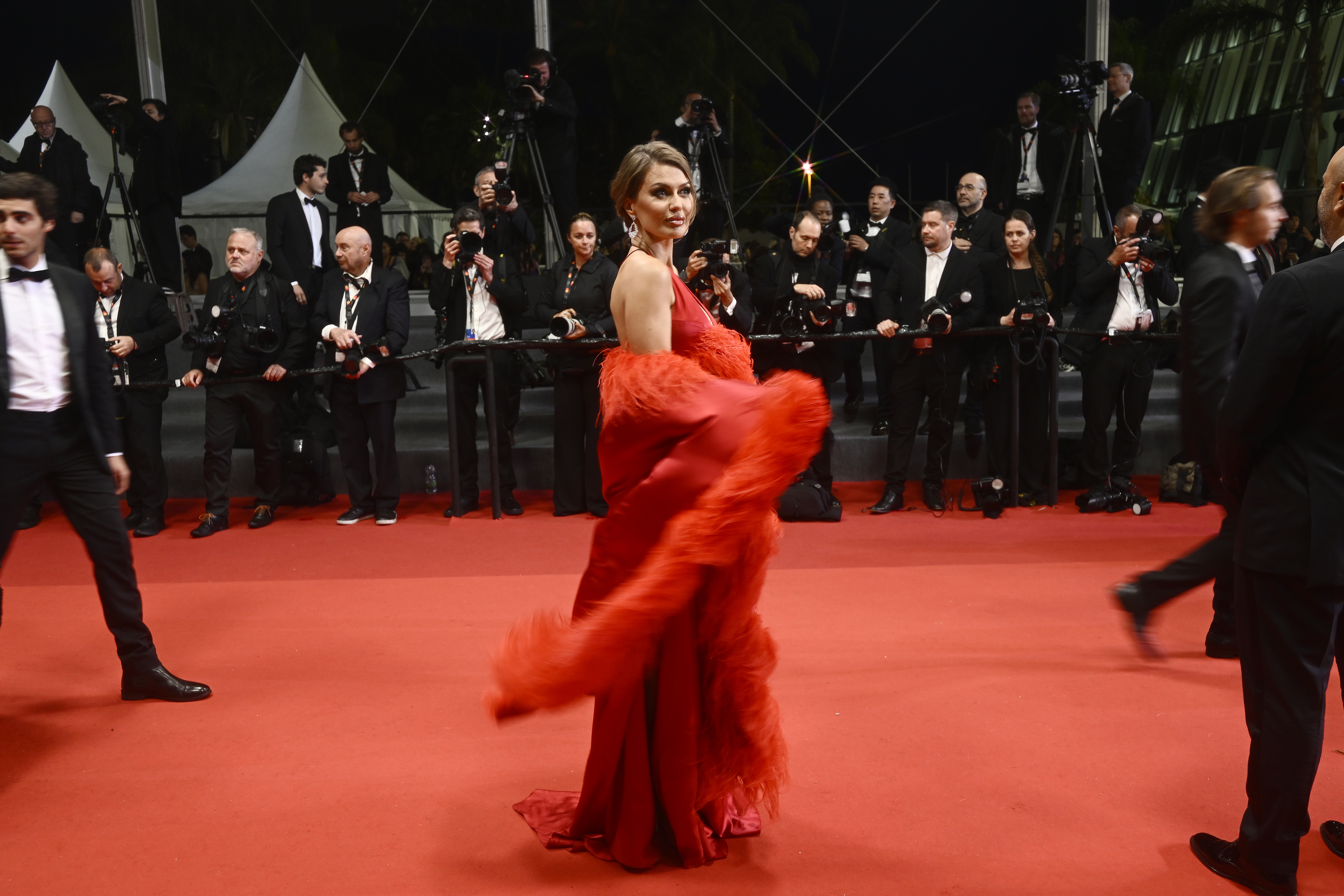 Rus porno yigit yomon Tom Hardi bilan porno