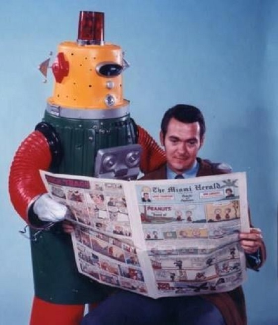 Charlie Reads the Comics