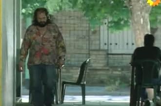 पोस्टर देखें