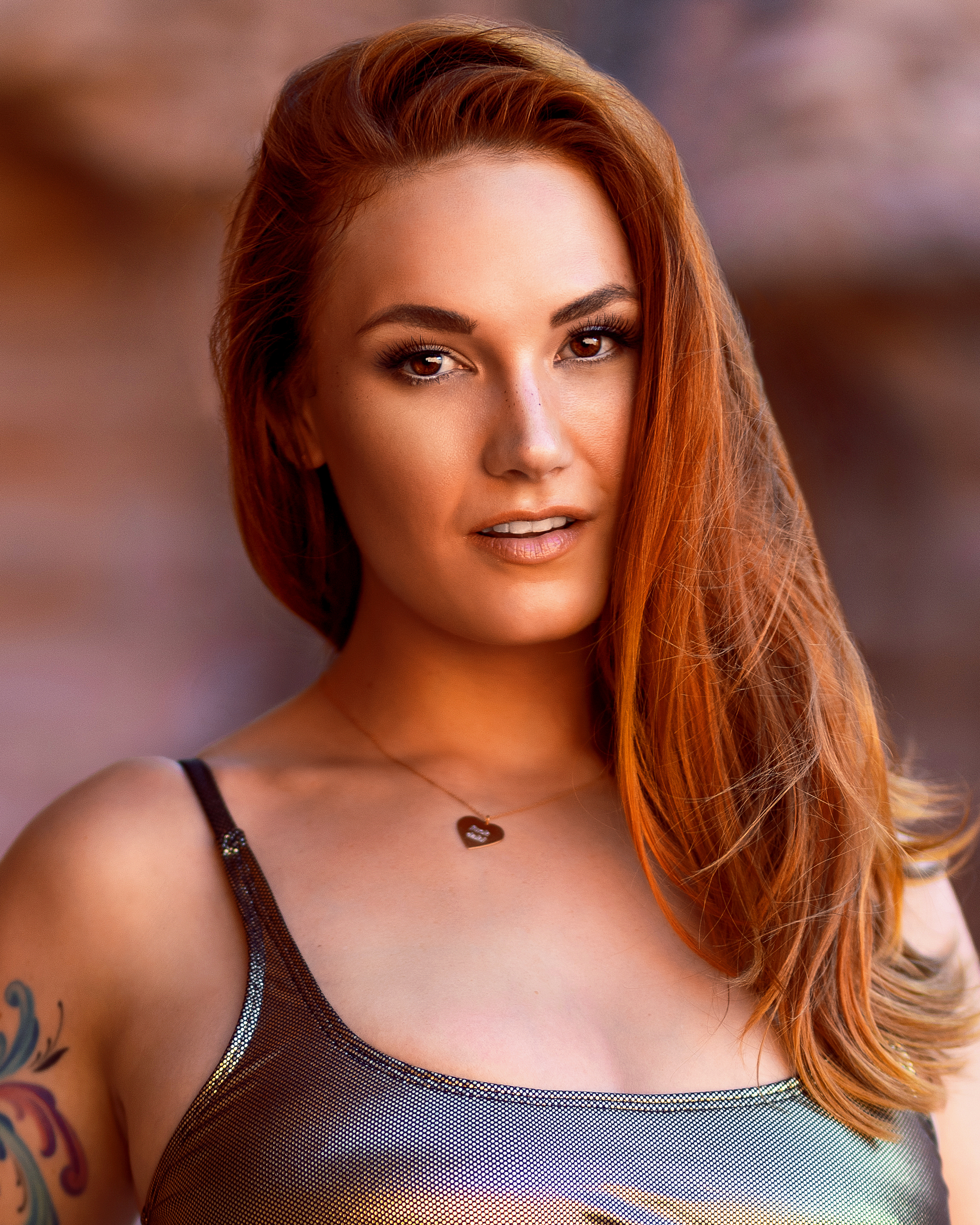 Anal qol bilan onlayn porno Ruslar anal jinsiy aloqa uchun aldashadi