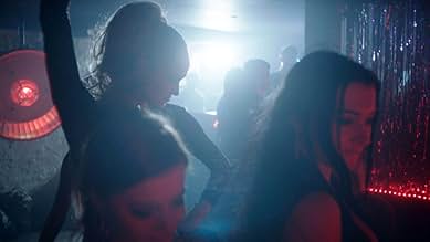 पोस्टर देखें