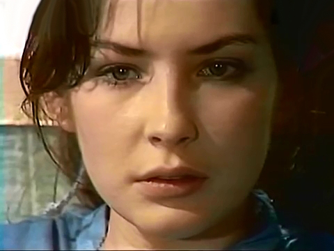 Erotik ichki kiyimdagi yalangoch mashhurlarning fotosuratlari