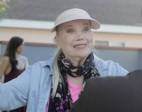 पोस्टर देखें