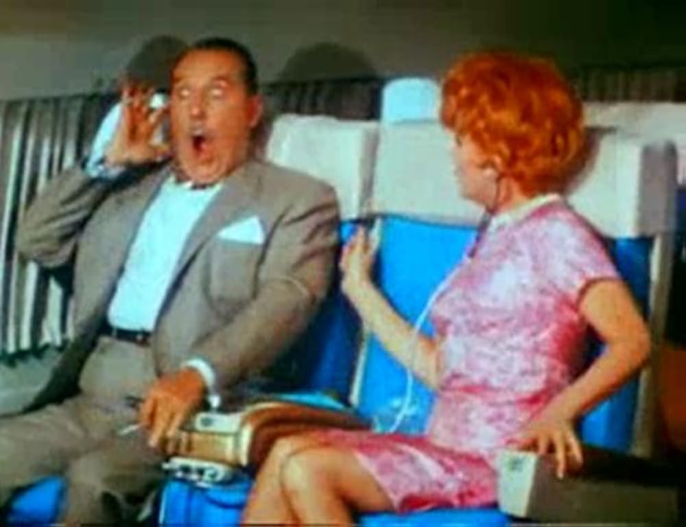 MV5BYTA1MjIyZTgtMTAyZS00YjZkLT