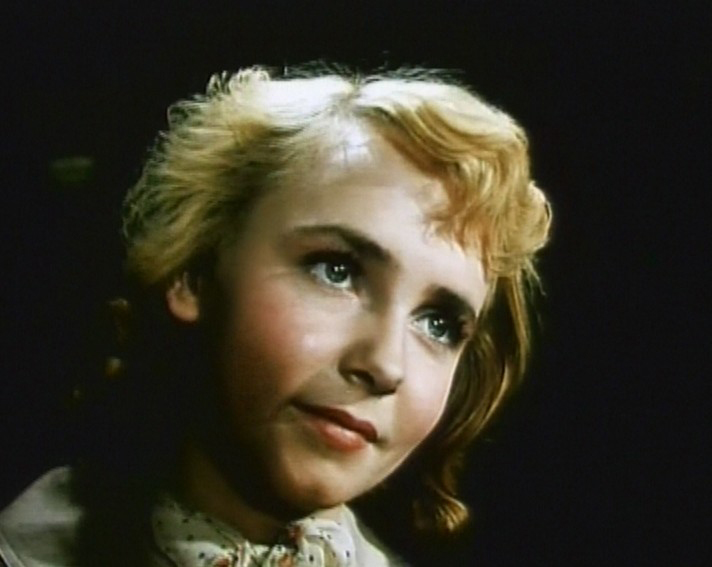 Yashirin kamera bilan havaskor porno tomosha qiling