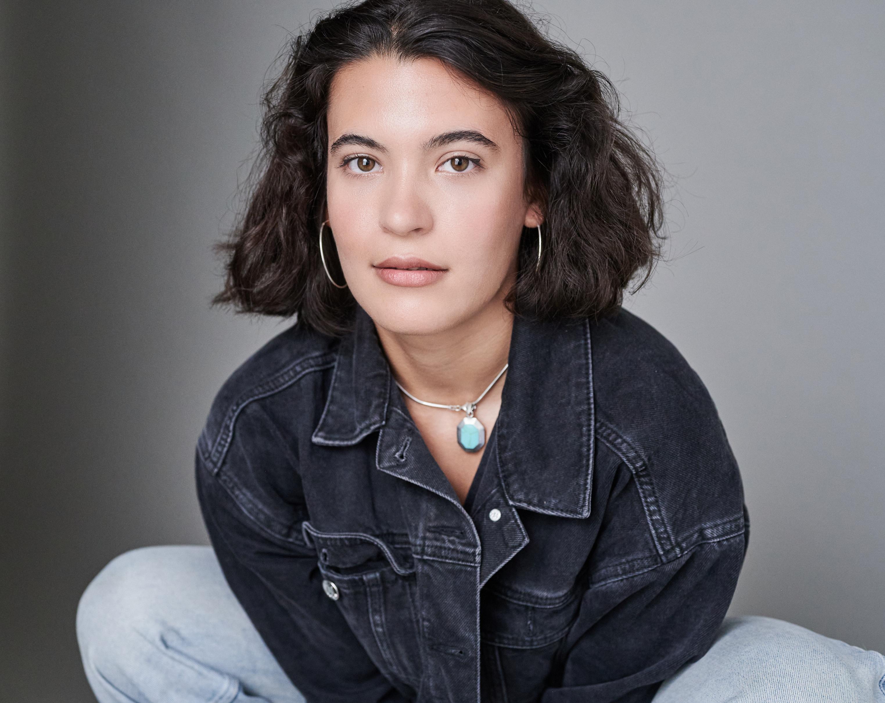 Onaning jinsiga josuslik qilish