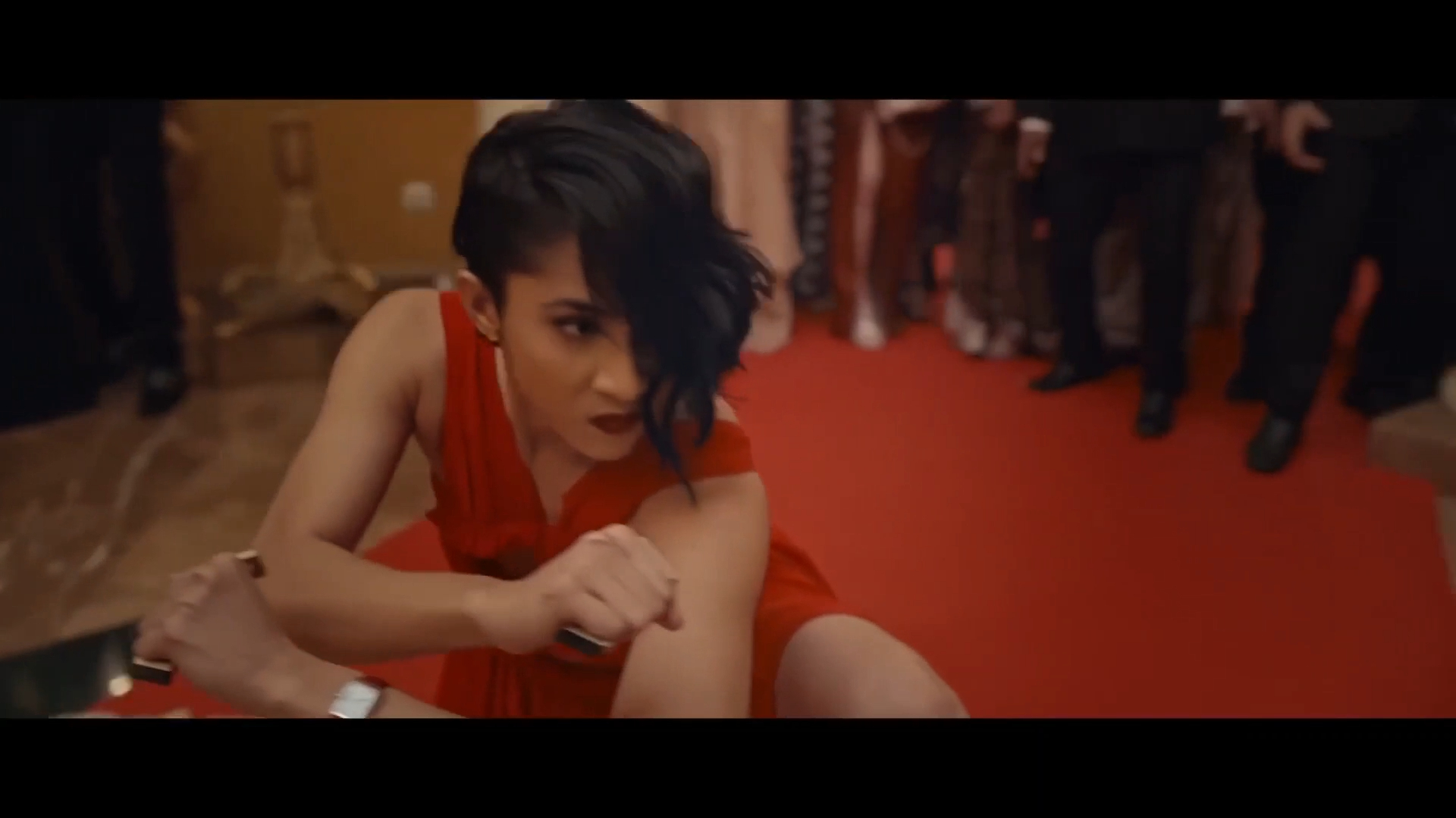 Aqli zaif odamlar bilan ruhiy kasalxonada jinsiy aloqa