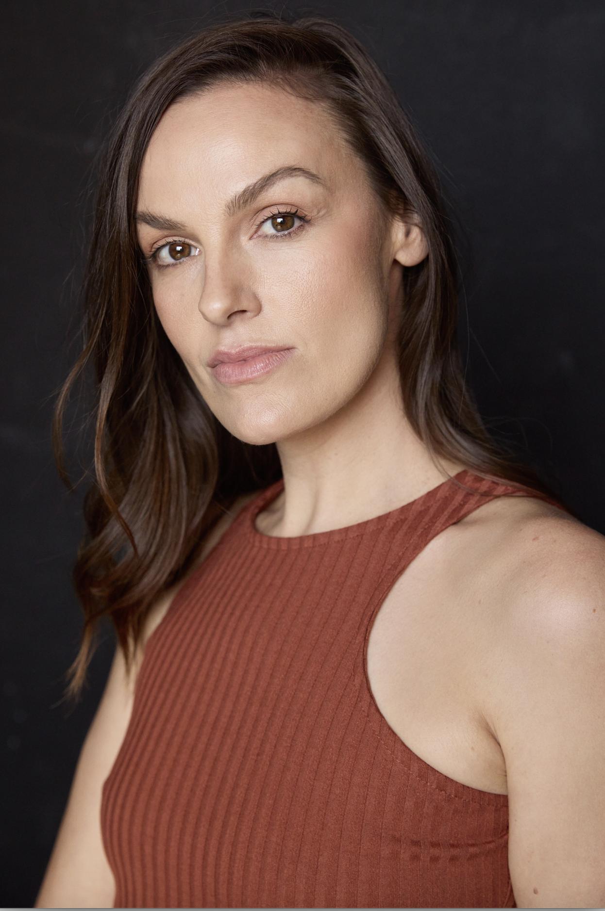 Egri-bugri chaqaloqlarning fotosuratlari Trans ayol