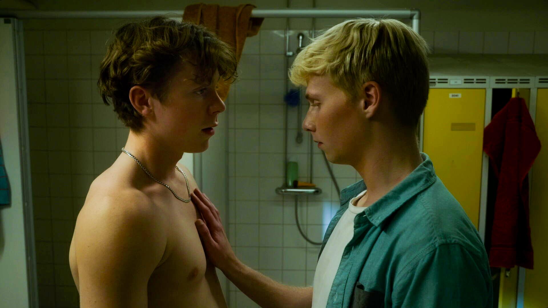 Bara sex (TV Mini Series 2024– ) - IMDb