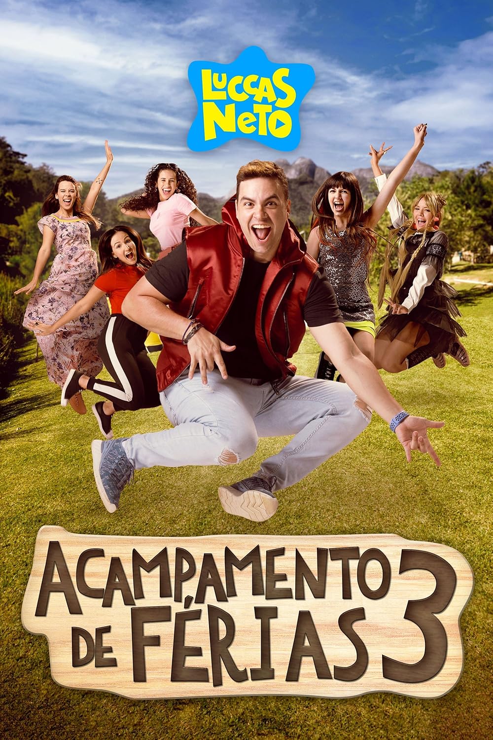 Luccas Neto in  Summer Camp 3