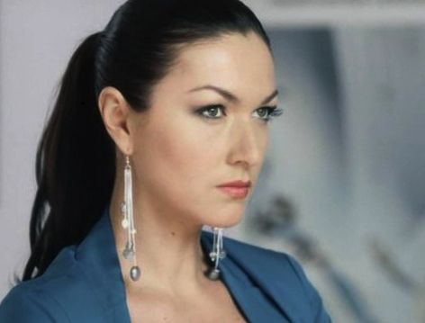 Rus keksa qoshnilari bilan jinsiy aloqa Shaffof ichki kiyim orqali mushuk