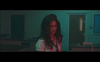 पोस्टर देखें