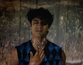 पोस्टर देखें