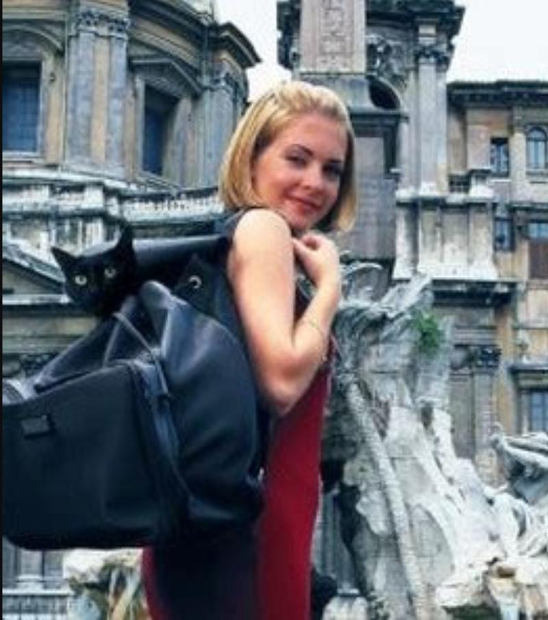 Sabrina Goes to Rome (1998)