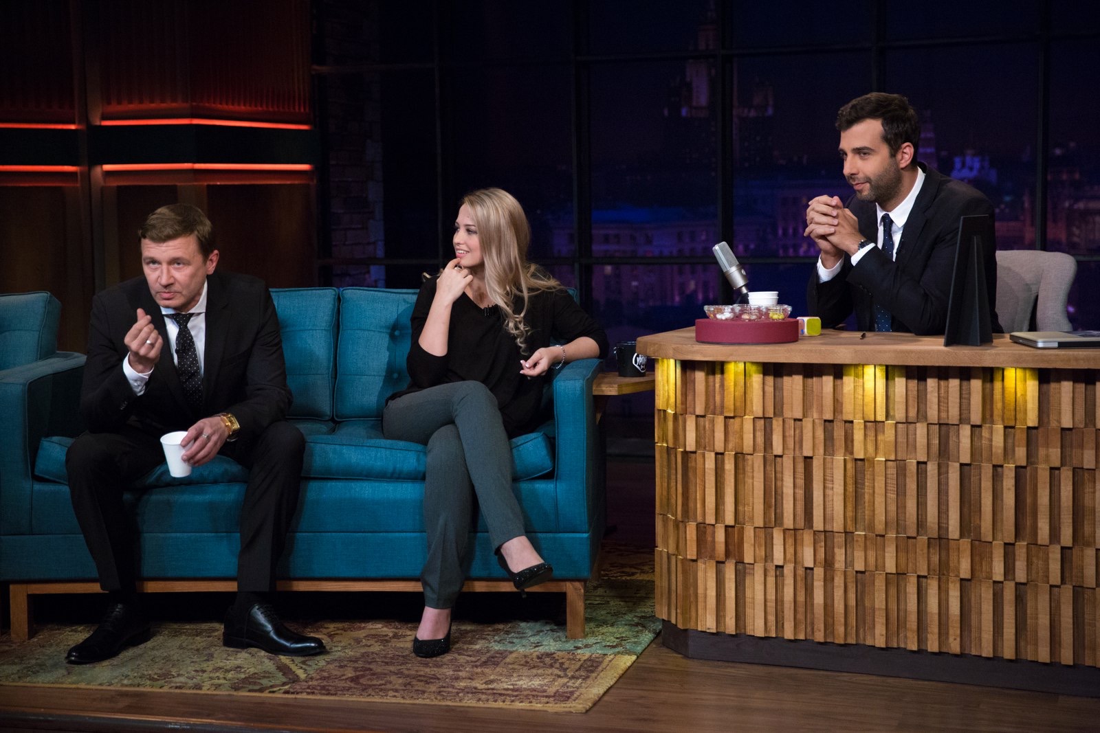 Badiiy fotoerotik galereyasi Qizim bilan uchlik