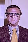 Vincent Gardenia's primary photo Vincent Gardenia's primary photo